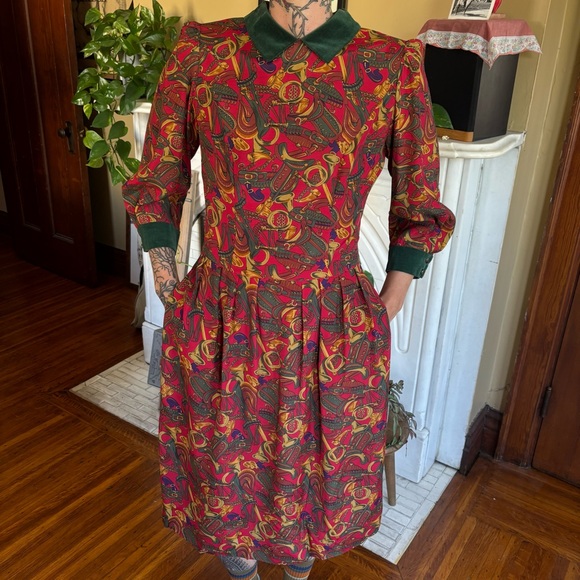 Vintage 80s 90s Equestrian AOP Silk Rayon Blend Midi Dress Lanz ~ Size Small - Picture 1 of 9